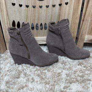 Crown Vintage Women's Ankle Boots - Taupe